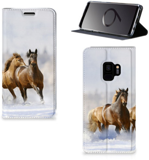 B2Ctelecom Samsung Galaxy S9 Flip Style Cover Paarden