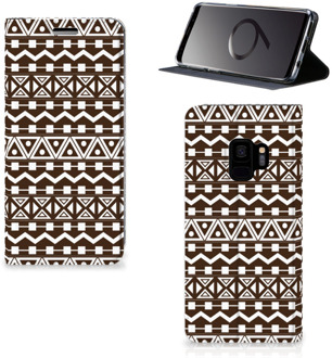 B2Ctelecom Samsung Galaxy S9 Uniek Standcase Hoesje Aztec Brown