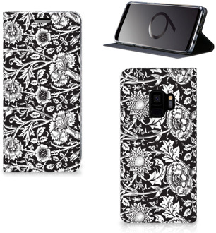 B2Ctelecom Samsung S9 Smartcover Black Flowers