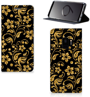 B2Ctelecom Samsung S9 Standcase Hoesje Design Gouden Bloemen