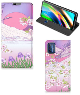 B2Ctelecom Smartphone Hoesje Cadeautjes voor Vrouwen Motorola Moto G9 Plus Book Style Case Bird Flying