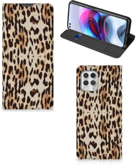 B2Ctelecom Smartphone Hoesje Motorola Moto G100 Book Cover Leopard