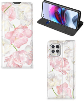 B2Ctelecom Stand Case Hoesje Cadeau voor Mama Motorola Moto G100 Smart Cover Mooie Bloemen