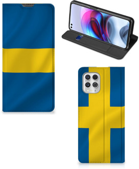 B2Ctelecom Telefoon Hoesje Motorola Moto G100 Flipcase Zweedse Vlag