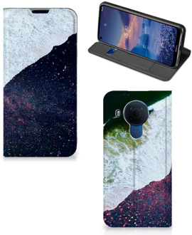 B2Ctelecom Telefoon Hoesje Nokia 5.4 Flip Cover Sea in Space