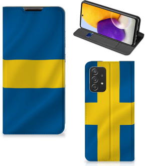 B2Ctelecom Telefoon Hoesje Samsung Galaxy A72 (5G/4G) Flipcase Zweedse Vlag