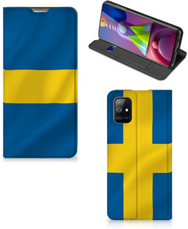 B2Ctelecom Telefoon Hoesje Samsung Galaxy M51 Flipcase Zweedse Vlag