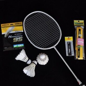 Badminton racket full carbon super licht 5u squad aanval type smash enkel schot hoge kilo carbon battledore wit