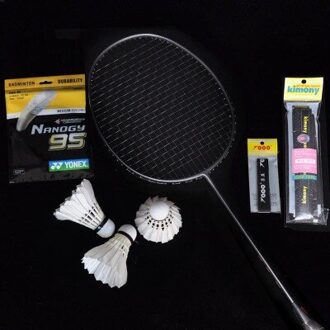 Badminton racket full carbon super licht 5u squad aanval type smash enkel schot hoge kilo carbon battledore zwart