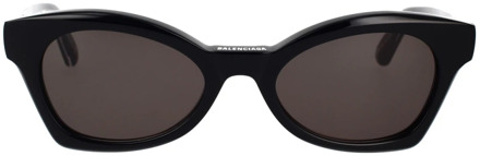 Balenciaga Vlinderzonnebril voor Dames met Precieze Hoeken Balenciaga , Black , Dames - 53 MM