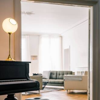 Ballroom tafellamp, wit, glas, mondgeblazen, dimbaar wit opaal, goud