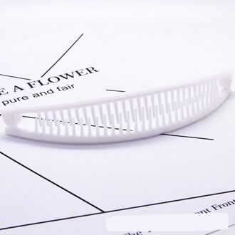 Banana Vis Vorm Haar Klauwen Clips Barette Golvend Tand Sectie Gereedschap Salon Fix Gereedschap Hoofddeksels Vrouwen Meisjes Hairstyling Gereedschap wit