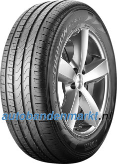 Banden Pirelli Scorpion Verde ( 235/55 R17 99V AO ) zwart