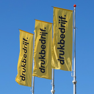Baniervlaggen bedrukken - eigen ontwerp en al vanaf 1 stuk te bestellen drukken