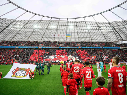 Bayer Leverkusen - Newcastle United (Champions League) (Eigen vervoer)