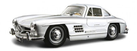 Bburago Modelauto Mercedes-Benz 300SL 1954 zilver schaal 1:24/19 x 7 x 5 cm