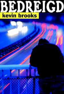 Bedreigd - Boek Kevin Brooks (9061698928)