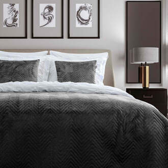 Bedsprei Madeline - Zwart - 180x260cm Van Zo!Home Microvezel - Dekbed-Discounter.nl