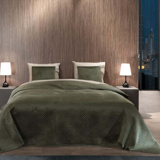 Bedsprei Victoria - Groen - 270x260cm Van Zo!Home Microvezel - Dekbed-Discounter.nl