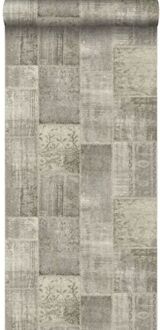 behang kelim patchwork taupe Blauw