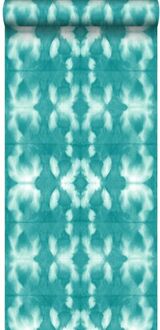 behang tie-dye shibori motief intens turquoise - 53 cm x 10,0 Blauw