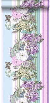 behang vintage bloemen lichtpaars en blauw