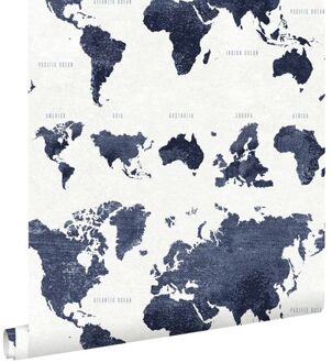 behang vintage wereldkaarten donkerblauw