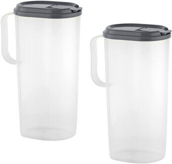 Bella 3x stuks waterkannen/schenkkannen met antraciet grijze afsluitbare deksel 1,8 liter kunststof