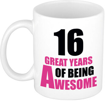 Bellatio Decorations 16 great years of being awesome cadeau mok / beker wit en roze - feest mokken Multikleur