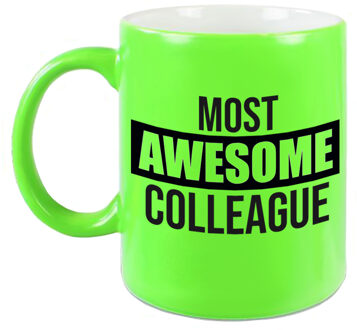 Bellatio Decorations 1x stuks collega cadeau mok / beker neon groen most awesome colleague