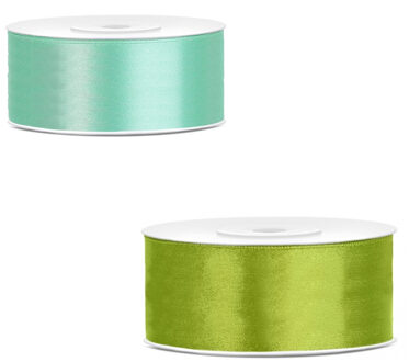 Bellatio Decorations 2x rollen satijn cadeaulint/sierlint - 2.5 cm x 25 meter - 2 tinten groen