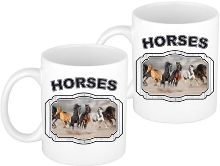 Bellatio Decorations 2x stuks dieren liefhebber paard mok 300 ml - kerramiek - cadeau beker / mok paarden liefhebber