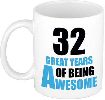 Bellatio Decorations 32 great years of being awesome cadeau mok / beker wit en blauw - verjaardagscadeau 32 jaar - feest mokken