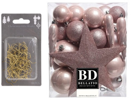 Bellatio Decorations 33x stuks kunststof kerstballen 5, 6 en 8 cm lichtroze inclusief ster piek en kerstbalhaakjes