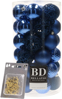 Bellatio Decorations 37x stuks kunststof kerstballen kobalt blauw 6 cm inclusief gouden kerstboomhaakjes - Kerstbal