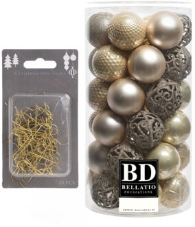 Bellatio Decorations 37x stuks kunststof kerstballen parel/champagne 6 cm inclusief gouden kerstboomhaakjes - Kerstbal Champagnekleurig