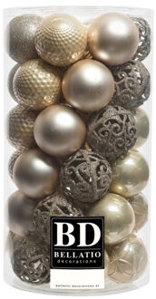 Bellatio Decorations 37x stuks kunststof kerstballen parel champagne 6 cm inclusief kerstbalhaakjes