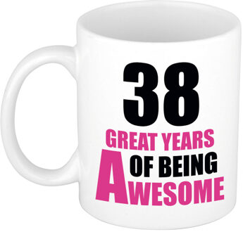 Bellatio Decorations 38 great years of being awesome cadeau mok / beker wit en roze - verjaardagscadeau 38 jaar - feest mokken