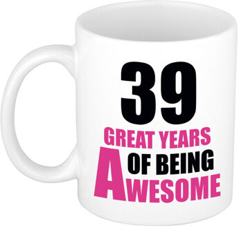 Bellatio Decorations 39 great years of being awesome cadeau mok / beker wit en roze - verjaardagscadeau 39 jaar - feest mokken