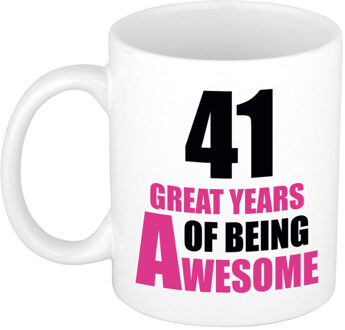 Bellatio Decorations 41 great years of being awesome cadeau mok / beker wit en roze - verjaardagscadeau 41 jaar - feest mokken