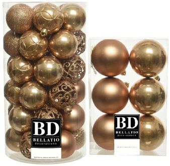 Bellatio Decorations 43x stuks kunststof kerstballen camel bruin 6 en 8 cm glans/mat/glitter mix