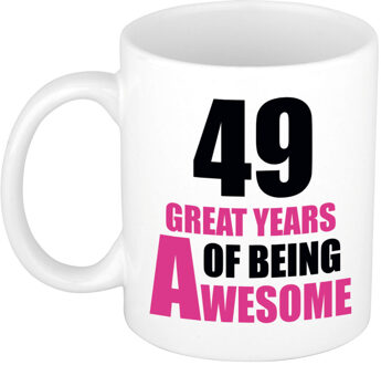 Bellatio Decorations 49 great years of being awesome cadeau mok / beker wit en roze - verjaardagscadeau 49 jaar - feest mokken