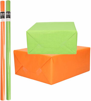 Bellatio Decorations 4x Rollen kraft inpakpapier pakket oranje/groen St.Patricksday/Ierland 200 x 70 cm - Cadeaupapier