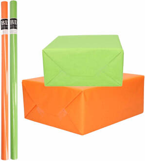 Bellatio Decorations 4x Rollen kraft inpakpapier pakket oranje/groen St.Patricksday/Ierland 200 x 70 cm - Cadeaupapier