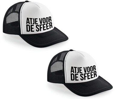 Bellatio Decorations 4x stuks zwart/ wit Atje voor de sfeer snapback cap/ truckers pet heren - feest petjes