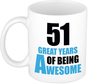 Bellatio Decorations 51 great years of being awesome cadeau mok / beker wit en blauw - verjaardagscadeau 51 jaar - feest mokken