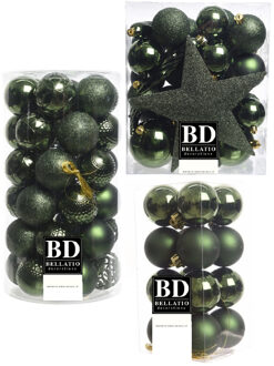 Bellatio Decorations 55x stuks kunststof kerstballen met ster piek donkergroen mix - Kerstbal