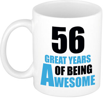 Bellatio Decorations 56 great years of being awesome cadeau mok / beker wit en blauw - verjaardagscadeau 56 jaar - feest mokken