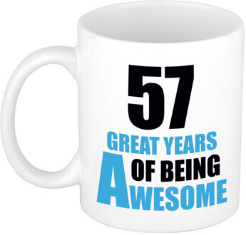 Bellatio Decorations 57 great years of being awesome cadeau mok / beker wit en blauw - verjaardagscadeau 57 jaar - feest mokken