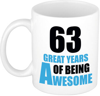 Bellatio Decorations 63 great years of being awesome cadeau mok / beker wit en blauw - verjaardagscadeau 63 jaar - feest mokken